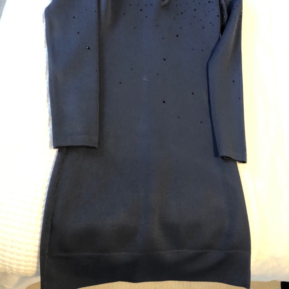 Ladies dress - Picture 6 of 9